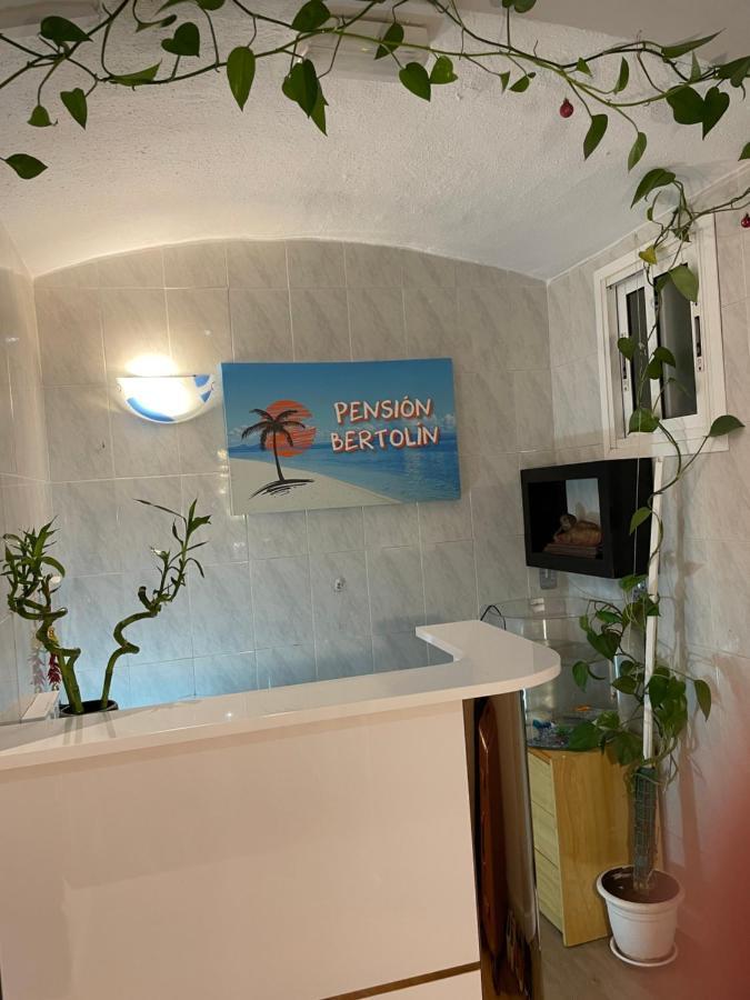 Pension Bertolin Barcelone Extérieur photo