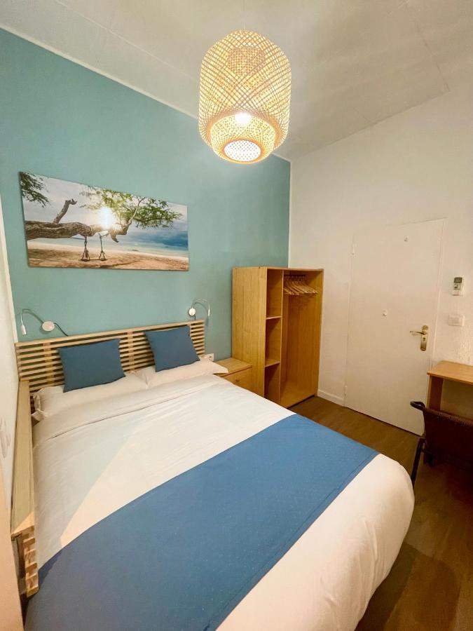 Pension Bertolin Barcelone Extérieur photo